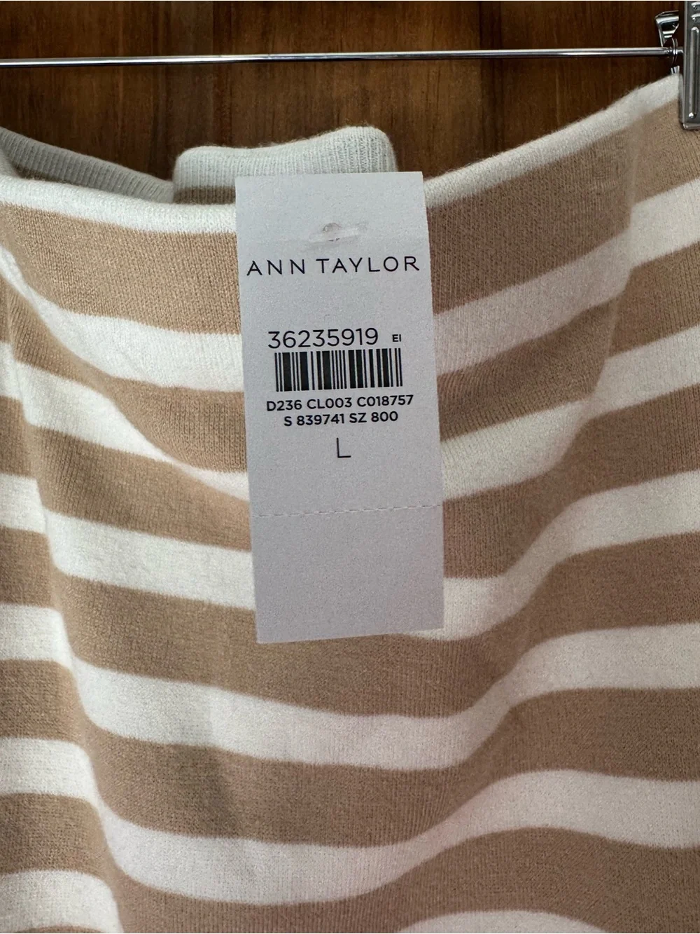Ann Taylor Beige and White Striped Knit Skirt  Sz L Business Casual Minimalist - Picture 3 of 7